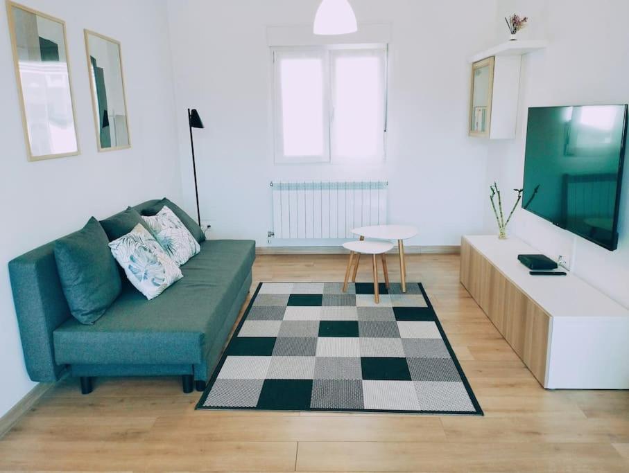 Precioso Apartamento En Pamplona Junto Al Centro Exterior foto