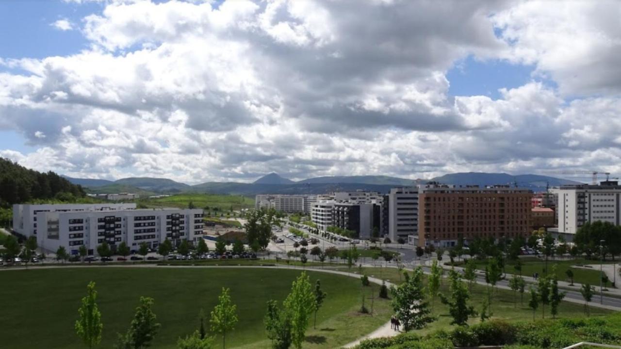 Precioso Apartamento En Pamplona Junto Al Centro Exterior foto